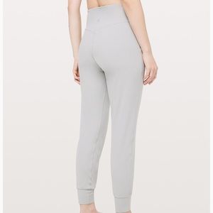 NWOT Lululemon Wunder Under Sweatpants